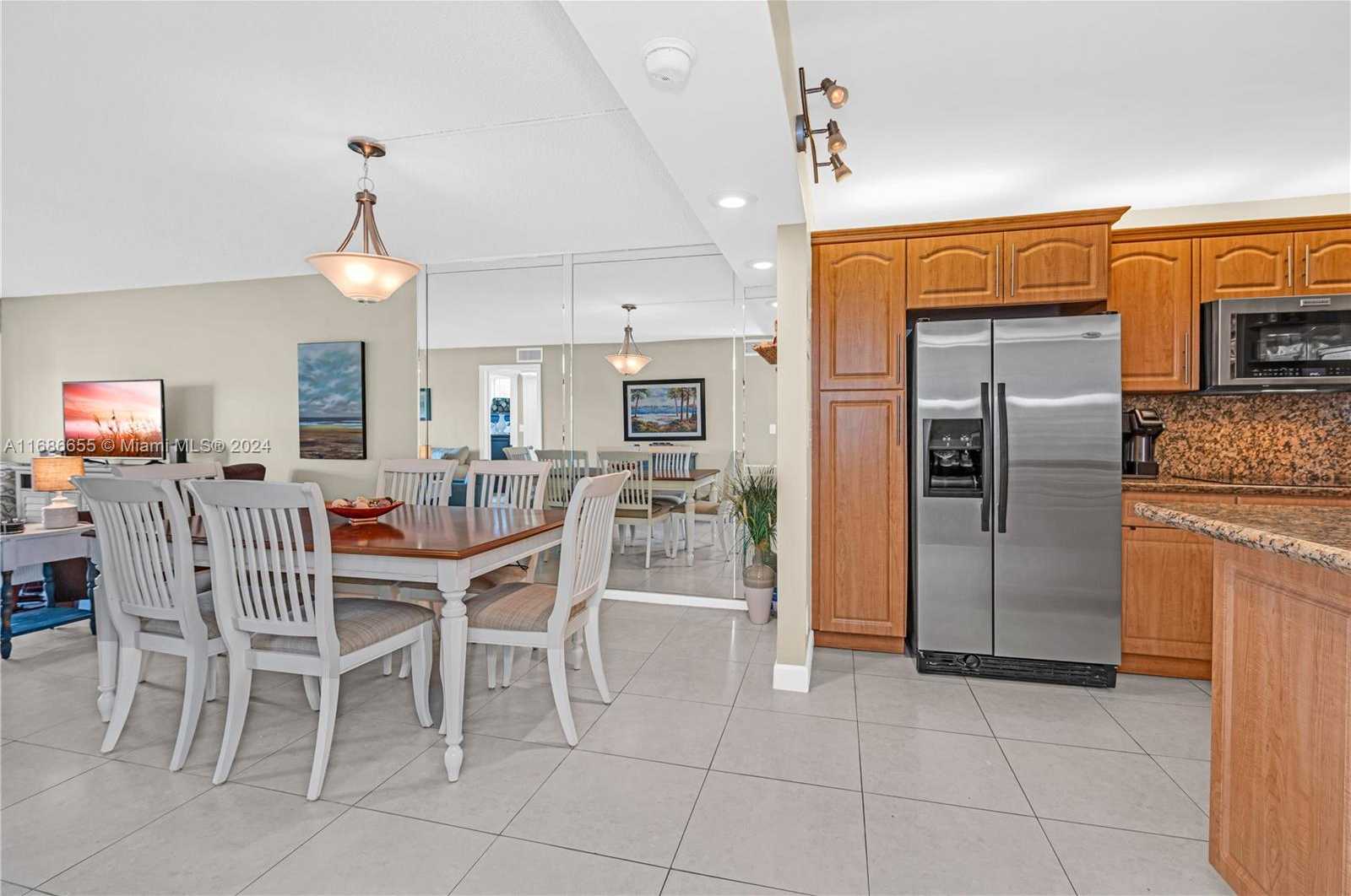 Small Image of 671 SOUTH HOLLYBROOK DR #210, Pembroke Pines Number 6