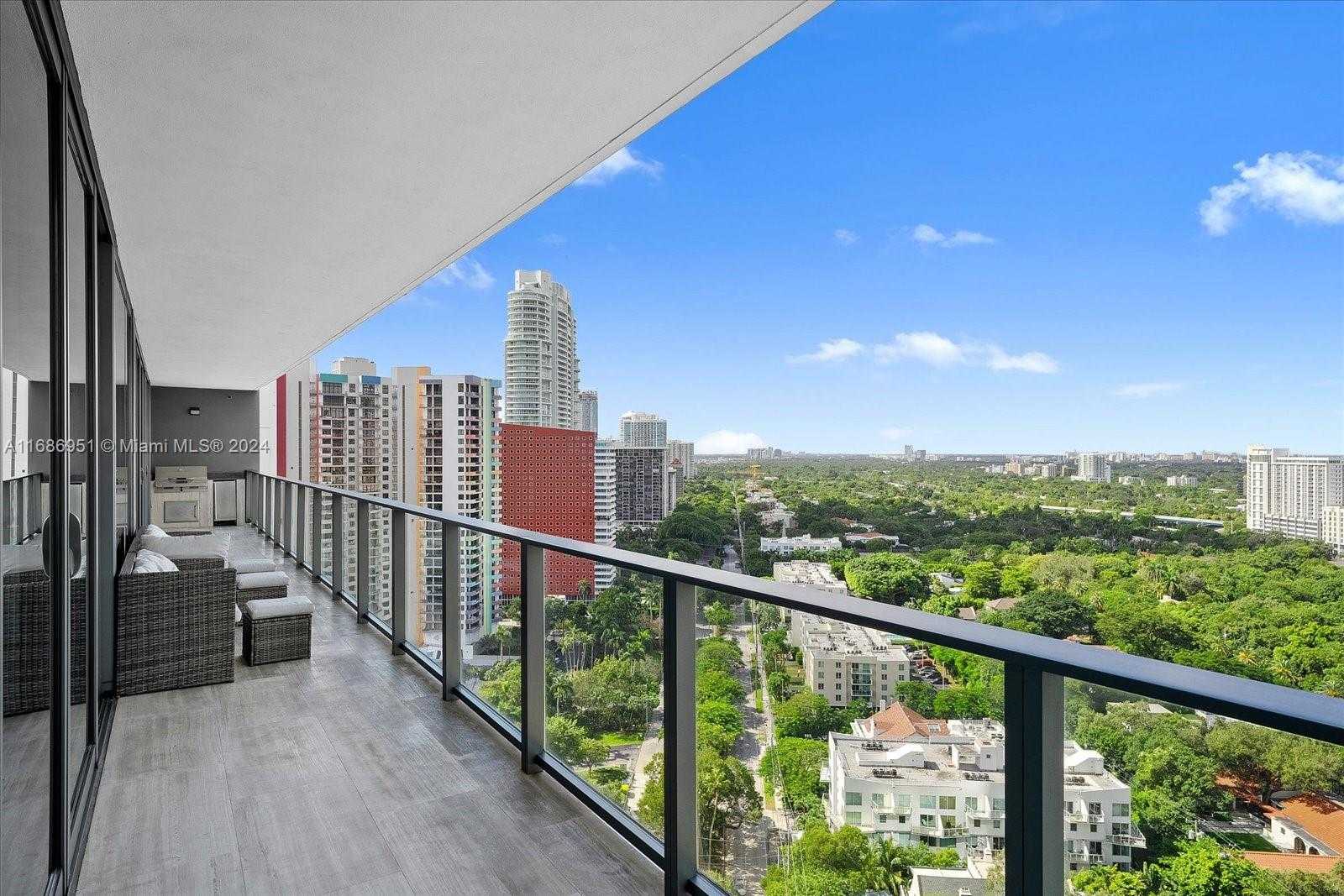 Small Image of 1451 BRICKELL AVE #2205, Miami Number 19