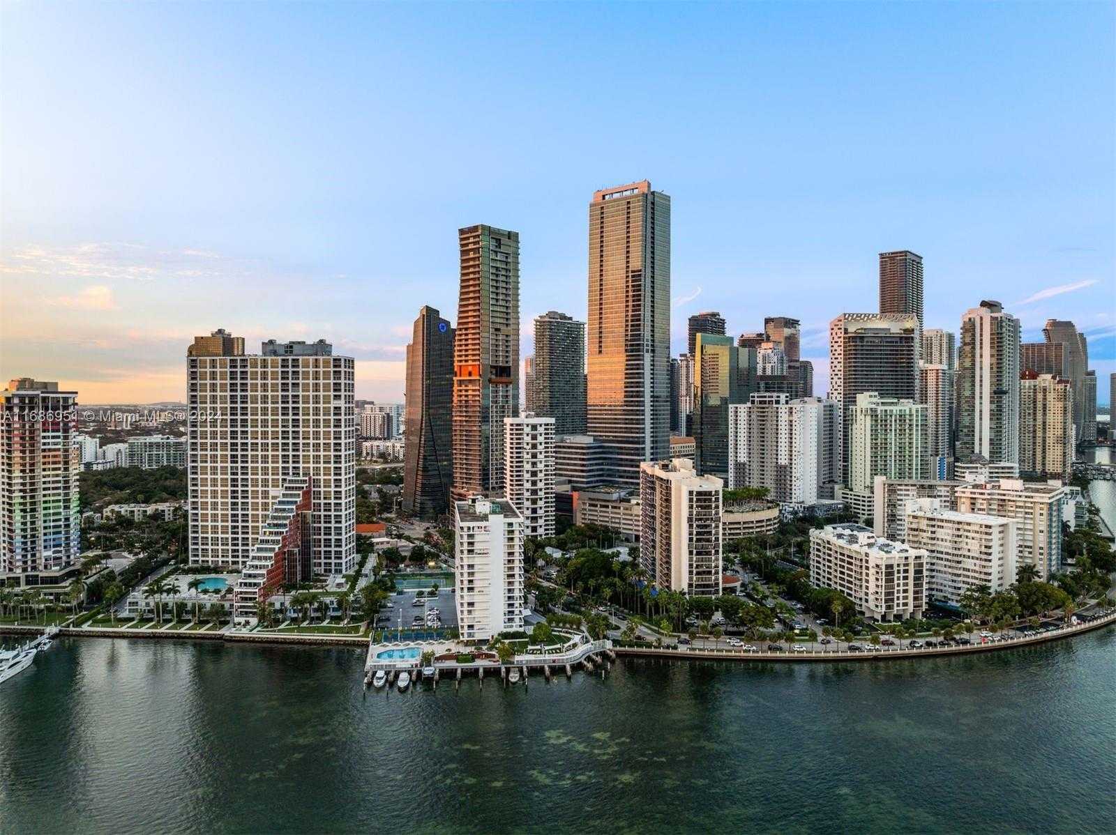 Small Image of 1451 BRICKELL AVE #2205, Miami Number 23