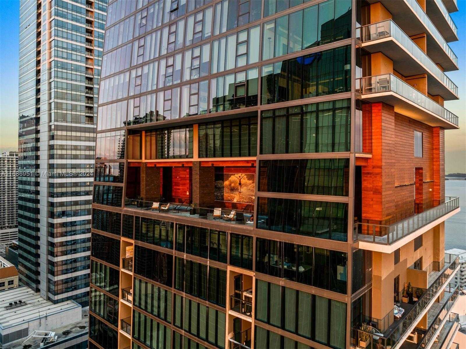 Small Image of 1451 BRICKELL AVE #2205, Miami Number 24