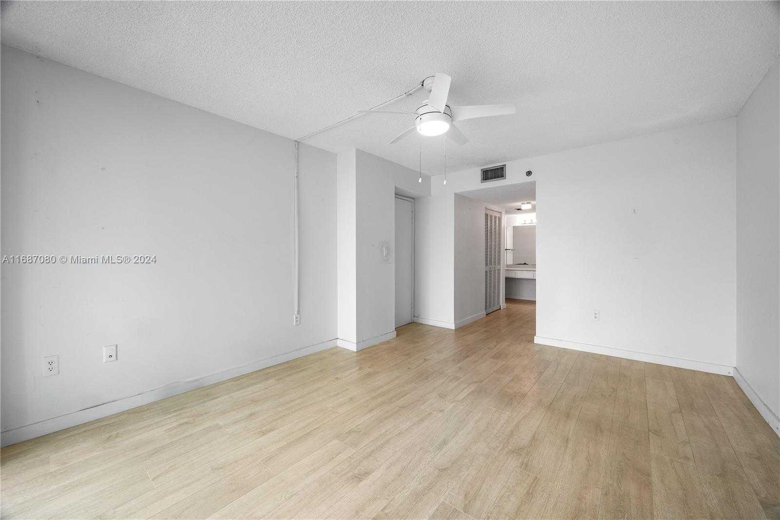 Small Image of 210 174TH ST #1906, Sunny Isles Beach Number 14