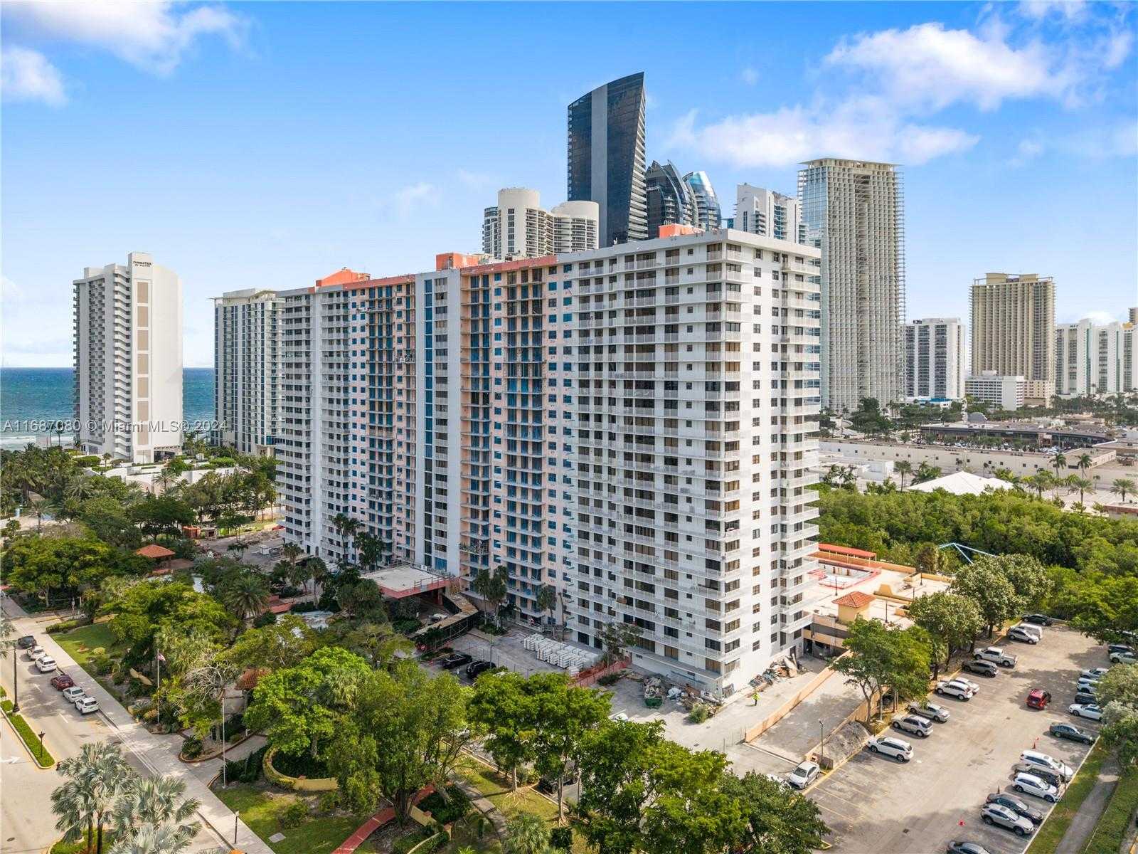 Small Image of 210 174TH ST #1906, Sunny Isles Beach Number 2