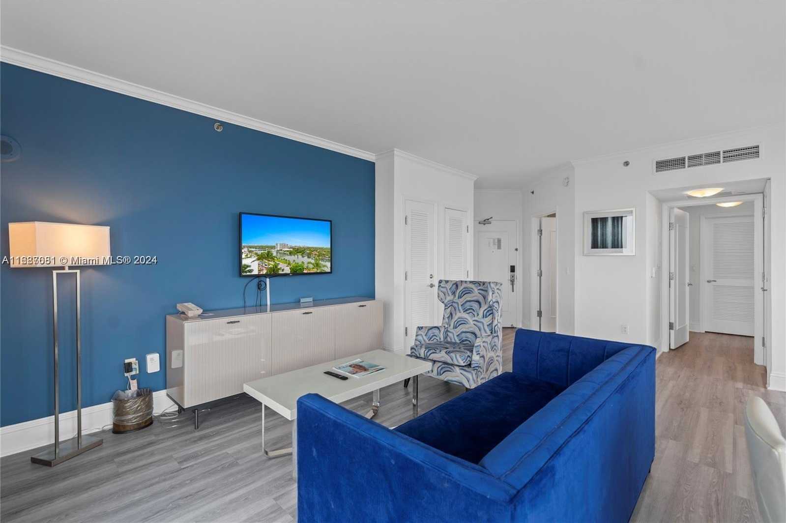 Small Image of 4401 COLLINS AV #1214, Miami Beach Number 15