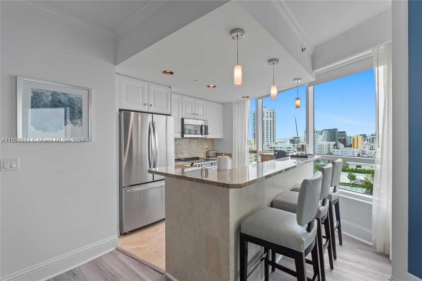 Small Image of 4401 COLLINS AV #1214, Miami Beach Number 19