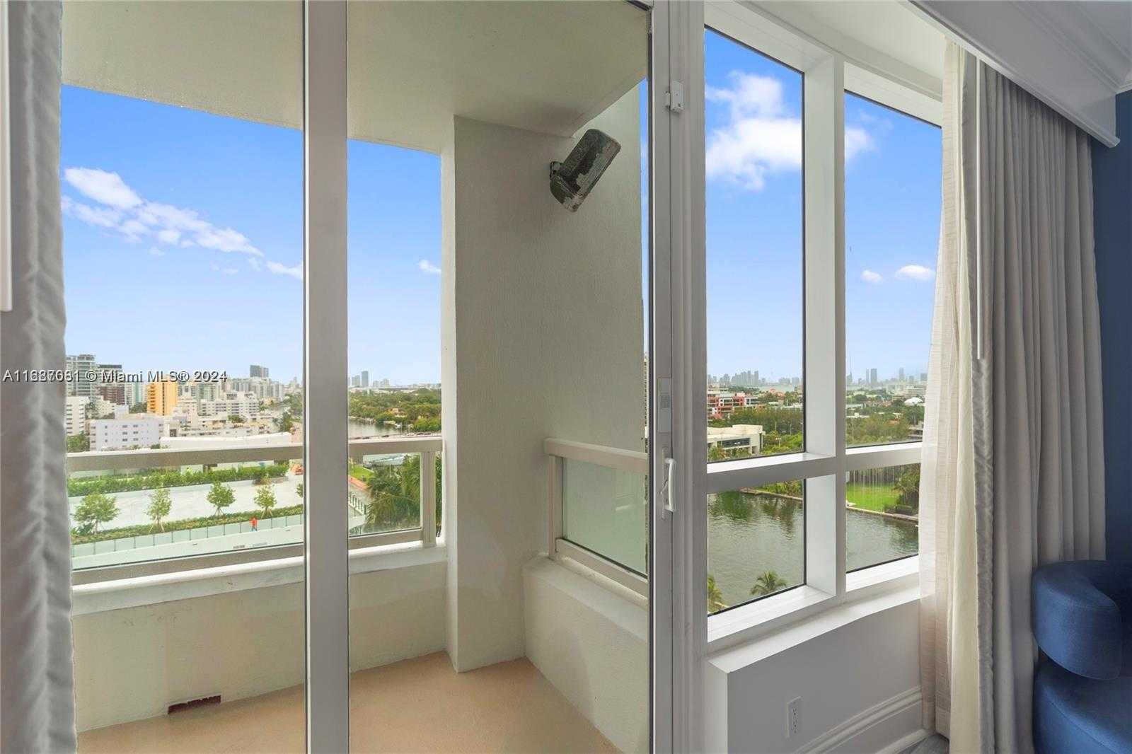 Small Image of 4401 COLLINS AV #1214, Miami Beach Number 24