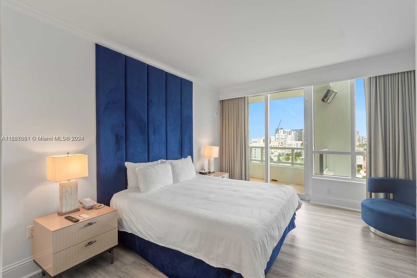 Small Image of 4401 COLLINS AV #1214, Miami Beach Number 25