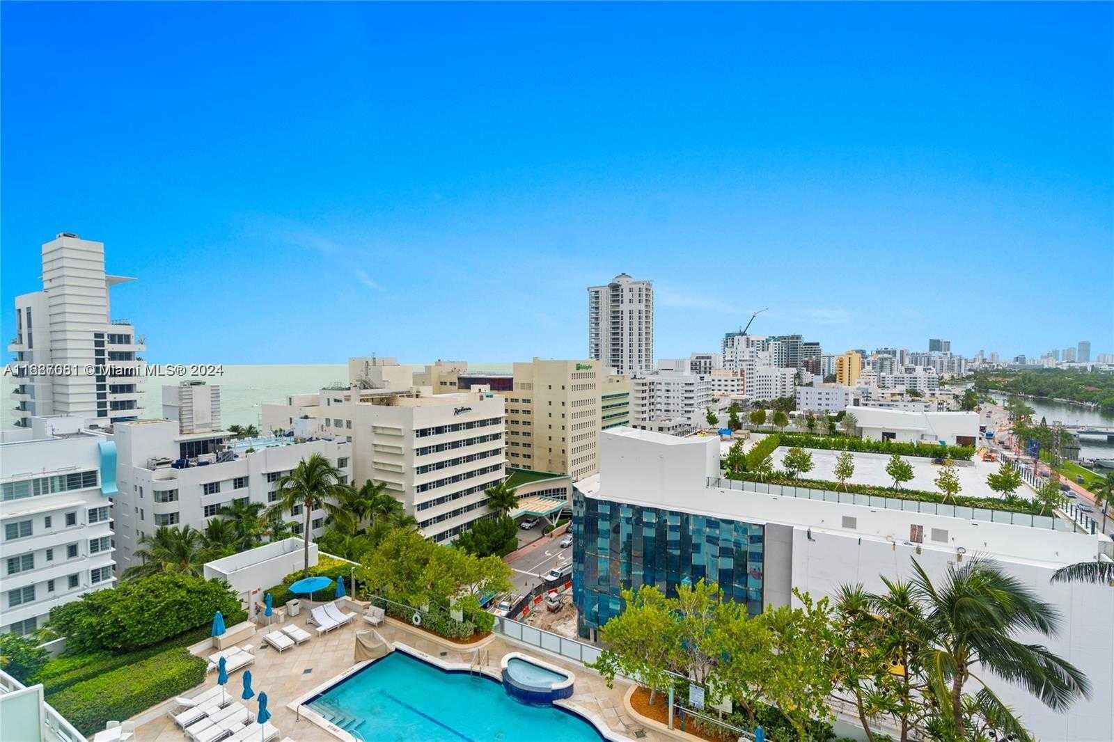 Small Image of 4401 COLLINS AV #1214, Miami Beach Number 36
