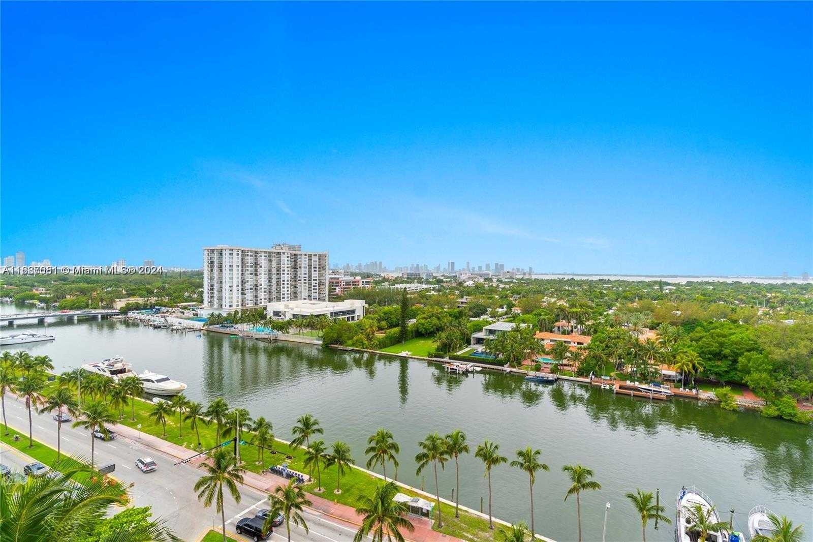 Small Image of 4401 COLLINS AV #1214, Miami Beach Number 38