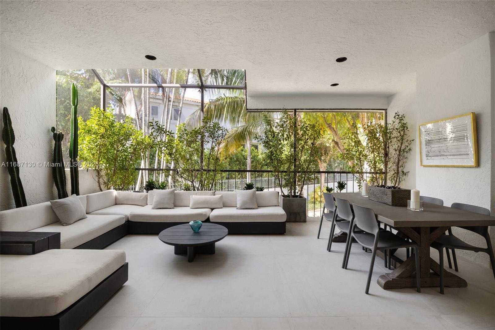 Small Image of 2000 SOUTH BAYSHORE DR #4, Coconut Grove Number 10