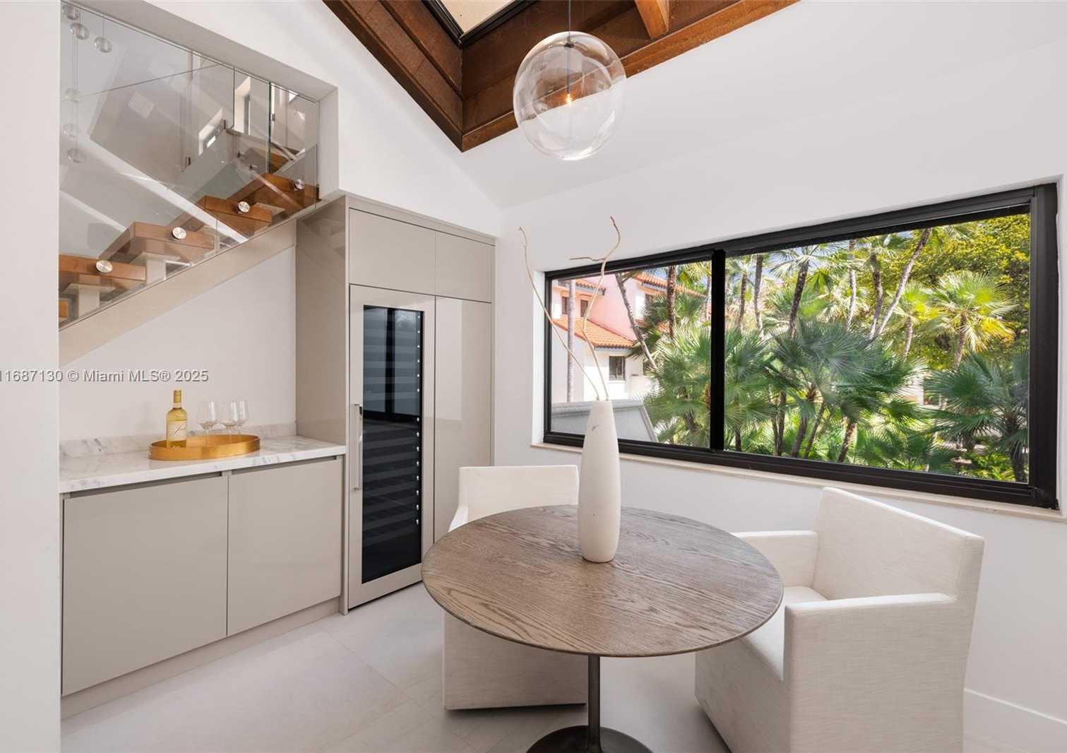 Small Image of 2000 SOUTH BAYSHORE DR #4, Coconut Grove Number 14