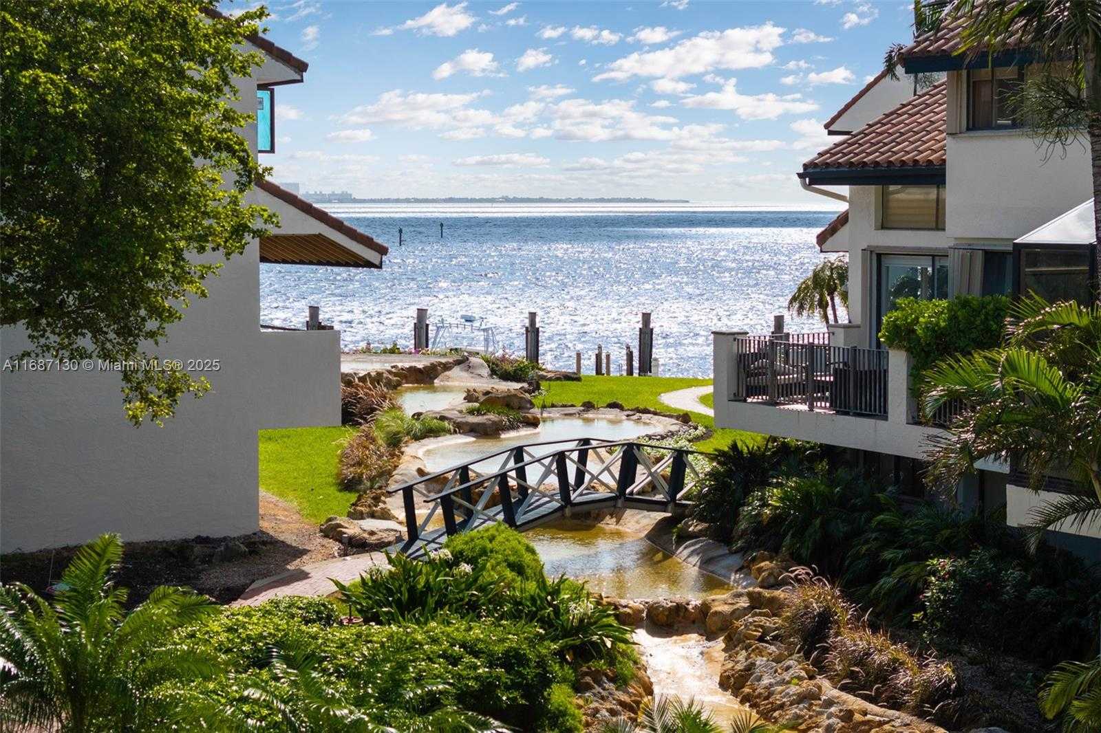 Small Image of 2000 SOUTH BAYSHORE DR #4, Coconut Grove Number 2