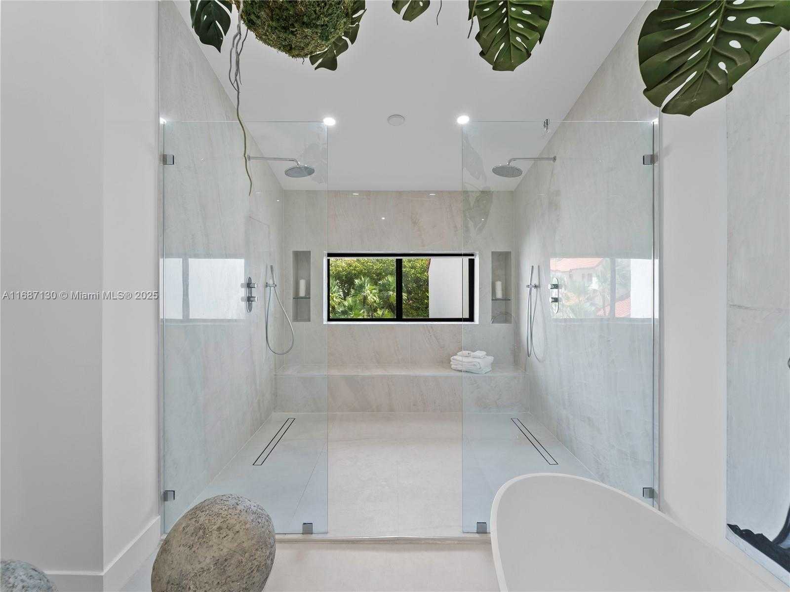 Small Image of 2000 SOUTH BAYSHORE DR #4, Coconut Grove Number 20