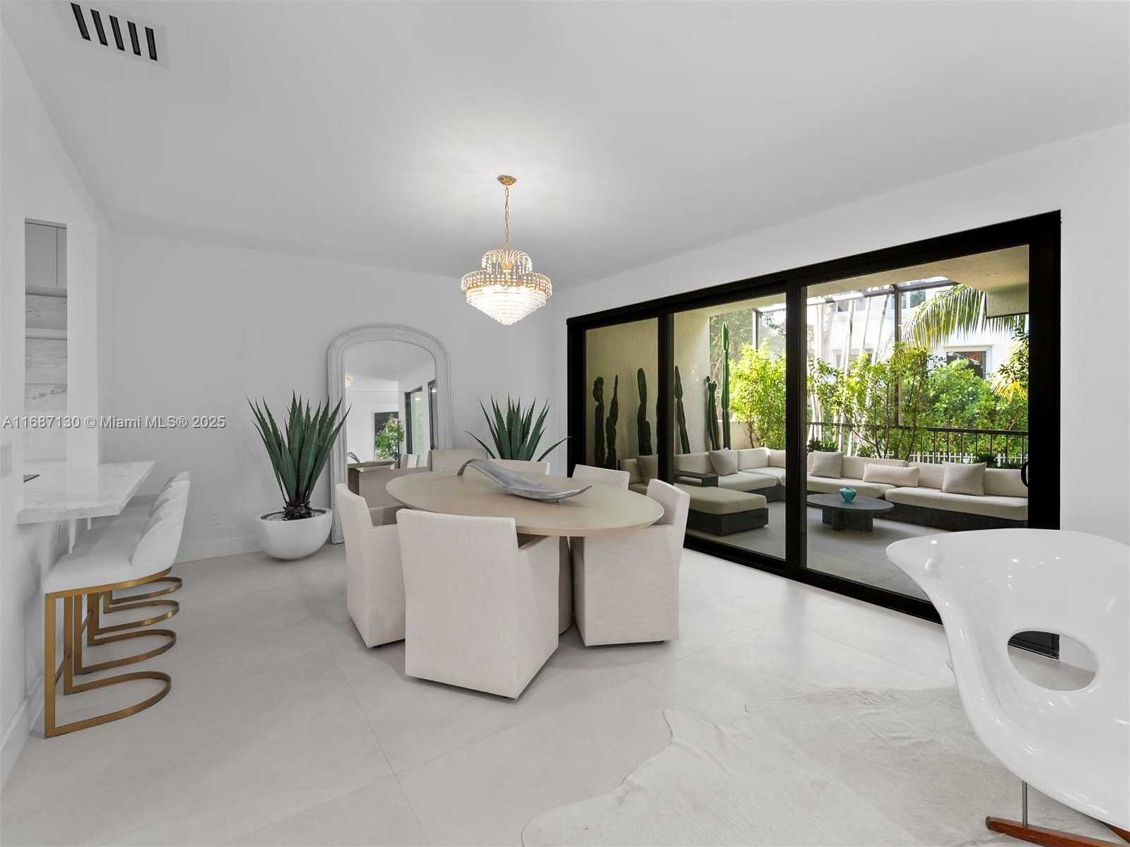 Small Image of 2000 SOUTH BAYSHORE DR #4, Coconut Grove Number 8