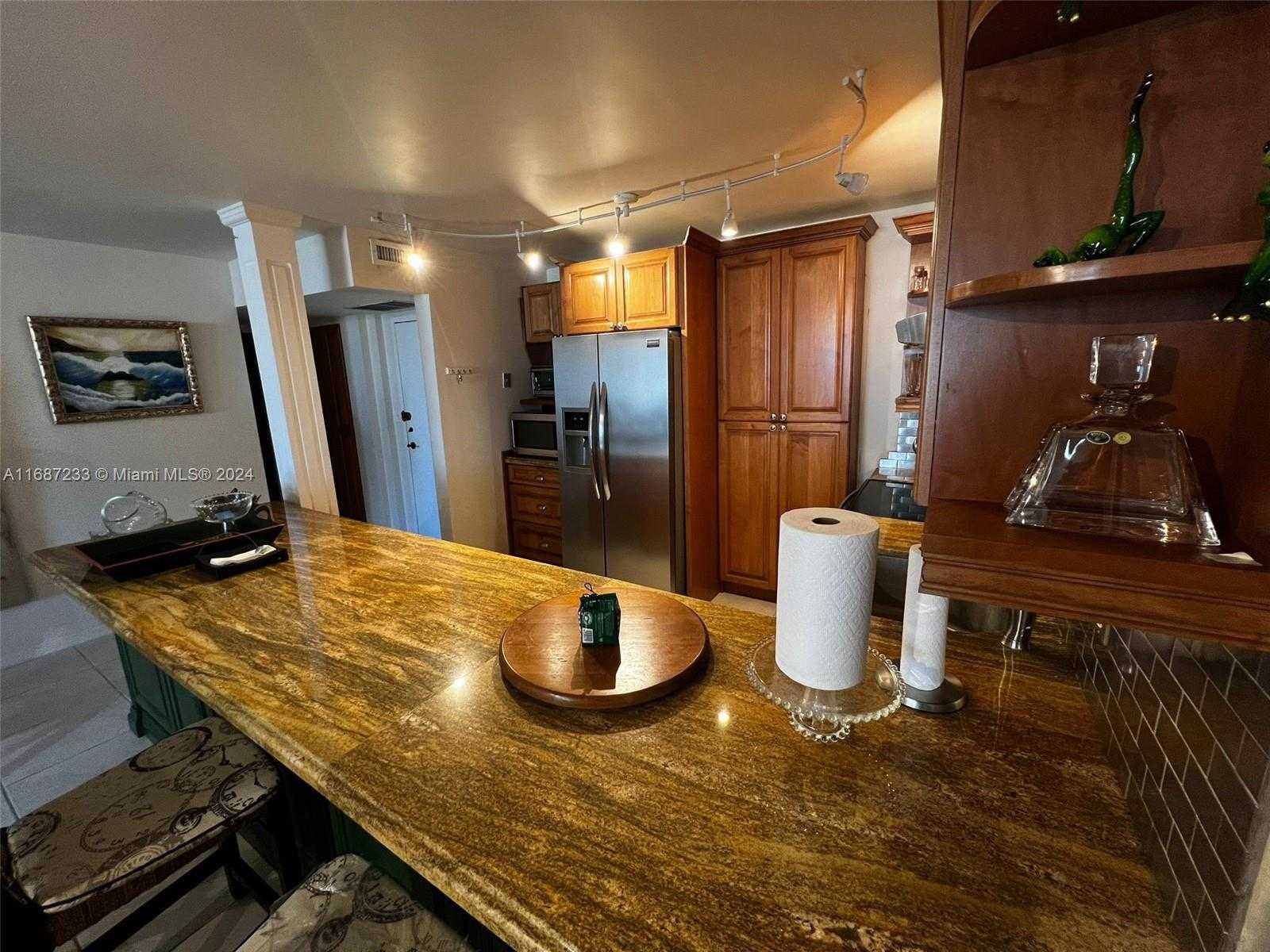 Small Image of 1865 SOUTH OCEAN DR #16H, Hallandale Beach Number 11