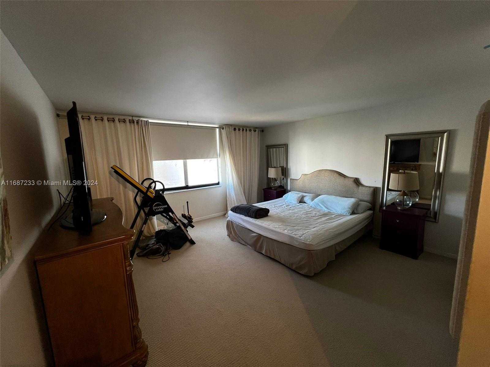 Small Image of 1865 SOUTH OCEAN DR #16H, Hallandale Beach Number 9