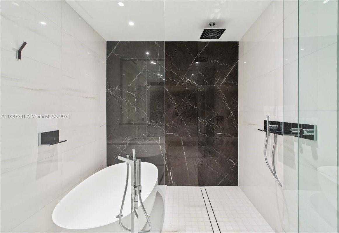 Small Image of 300 BISCAYNE BLVD WAY #4302, Miami Number 28