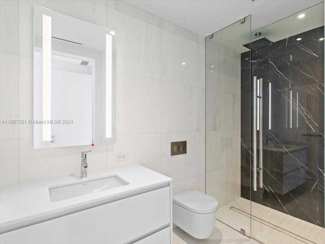 Small Image of 300 BISCAYNE BLVD WAY #4302, Miami Number 32