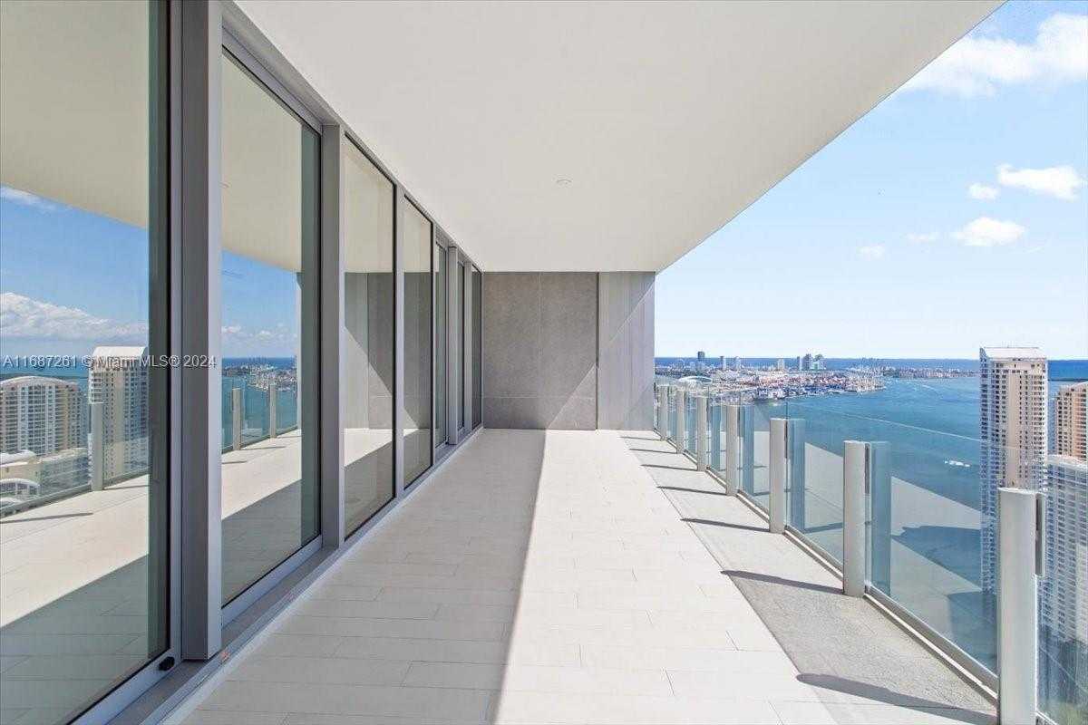 Small Image of 300 BISCAYNE BLVD WAY #4302, Miami Number 9
