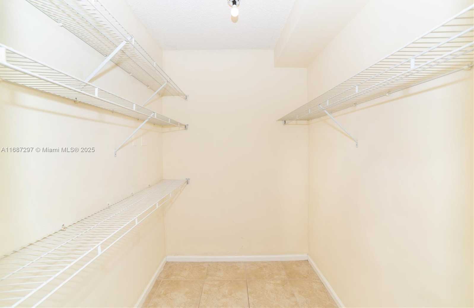 Small Image of 17150 NORTH BAY RD #2110, Sunny Isles Beach Number 20