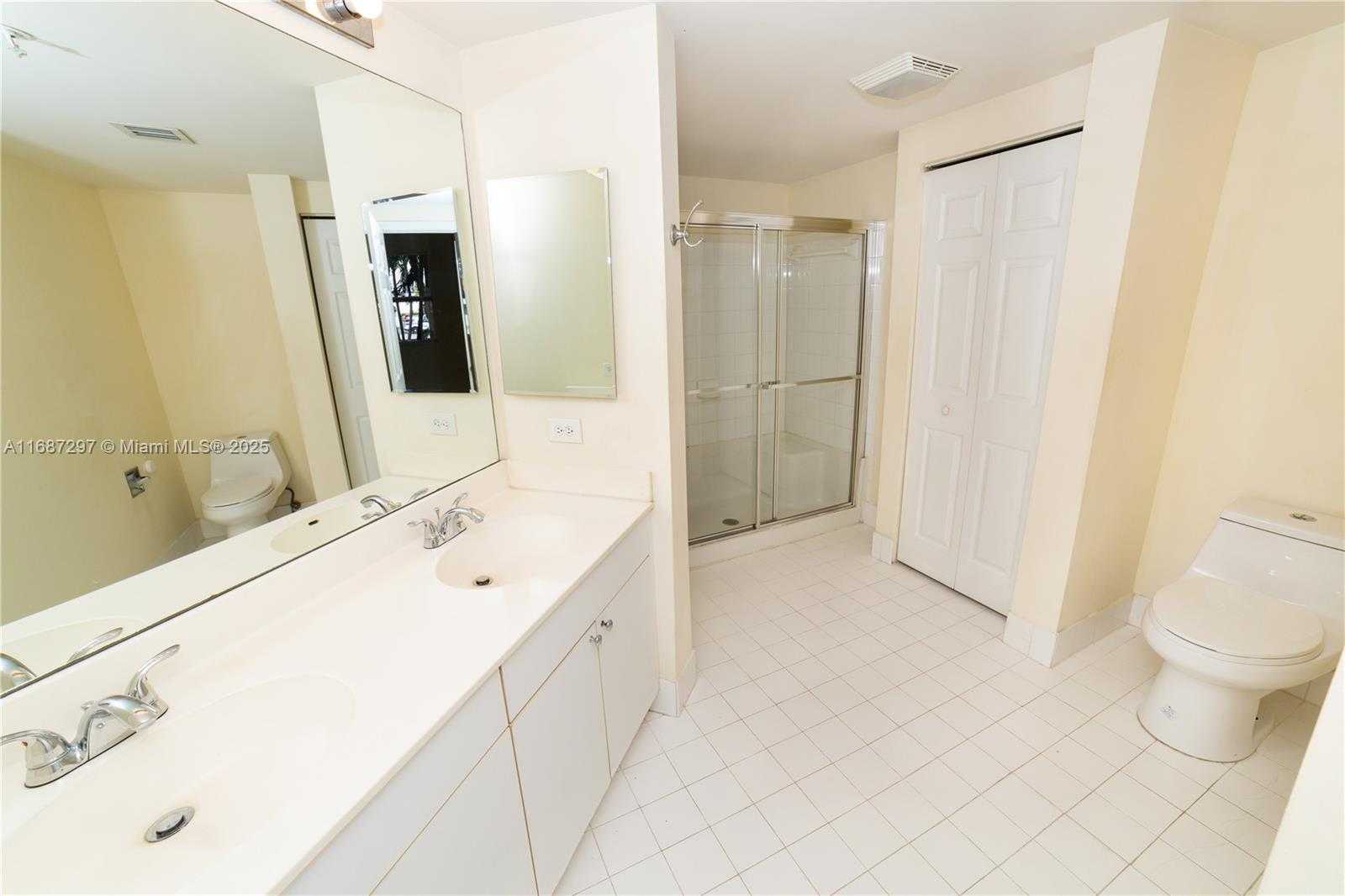 Small Image of 17150 NORTH BAY RD #2110, Sunny Isles Beach Number 22