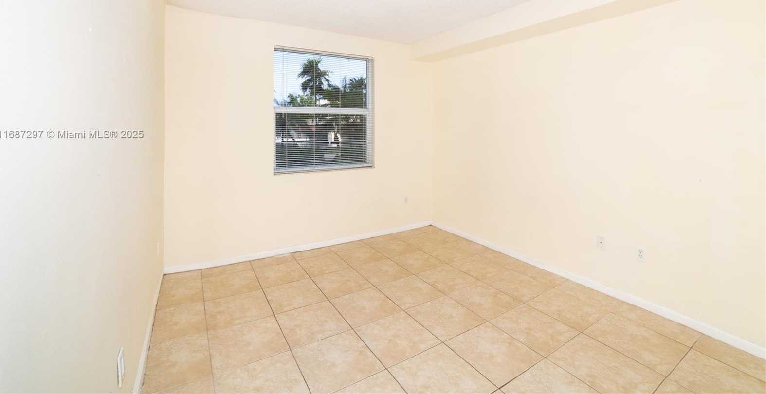 Small Image of 17150 NORTH BAY RD #2110, Sunny Isles Beach Number 25