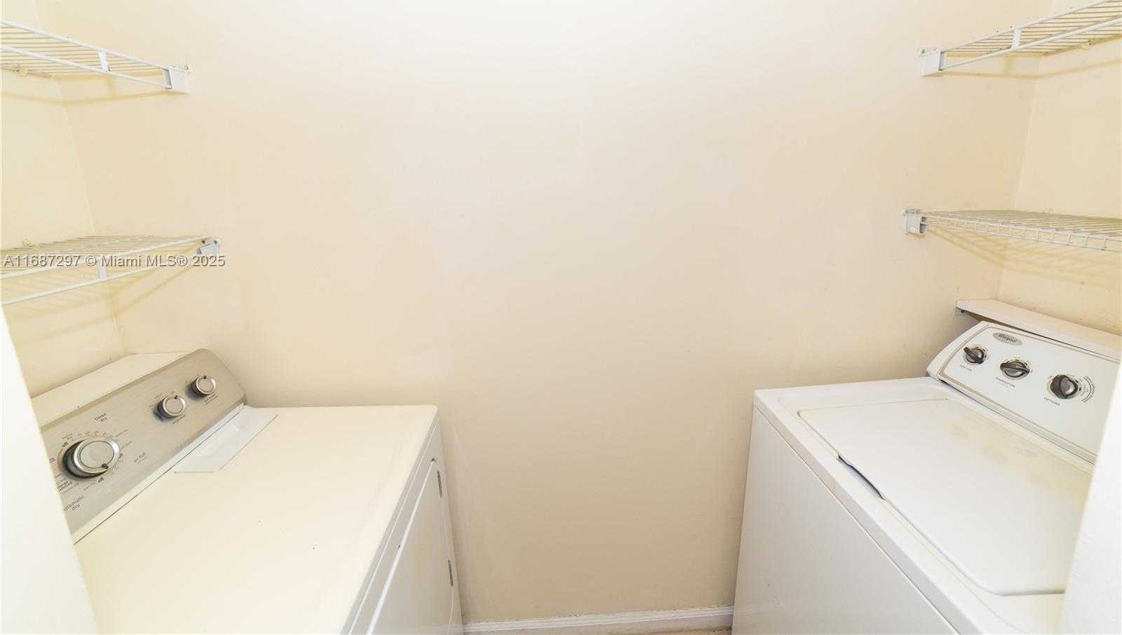 Small Image of 17150 NORTH BAY RD #2110, Sunny Isles Beach Number 32