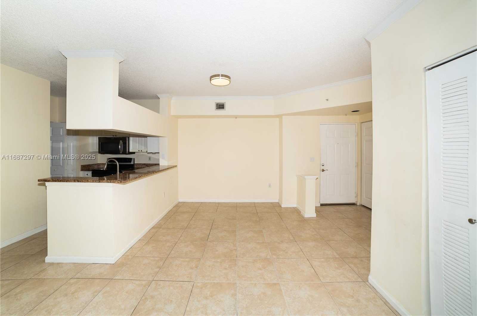 Small Image of 17150 NORTH BAY RD #2110, Sunny Isles Beach Number 9