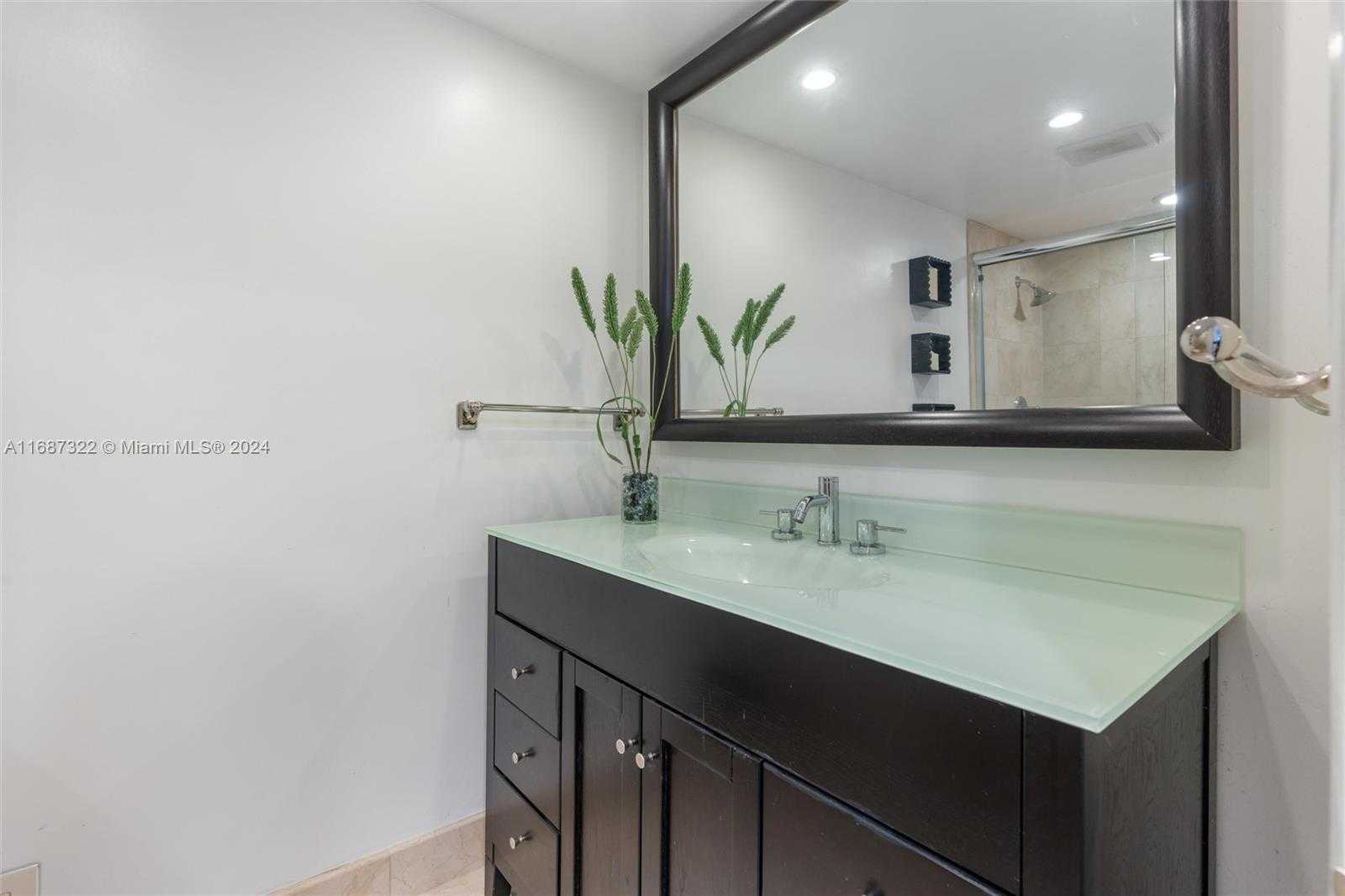 Small Image of 2100 SOUTH OCEAN DR #5CD, Fort Lauderdale Number 22