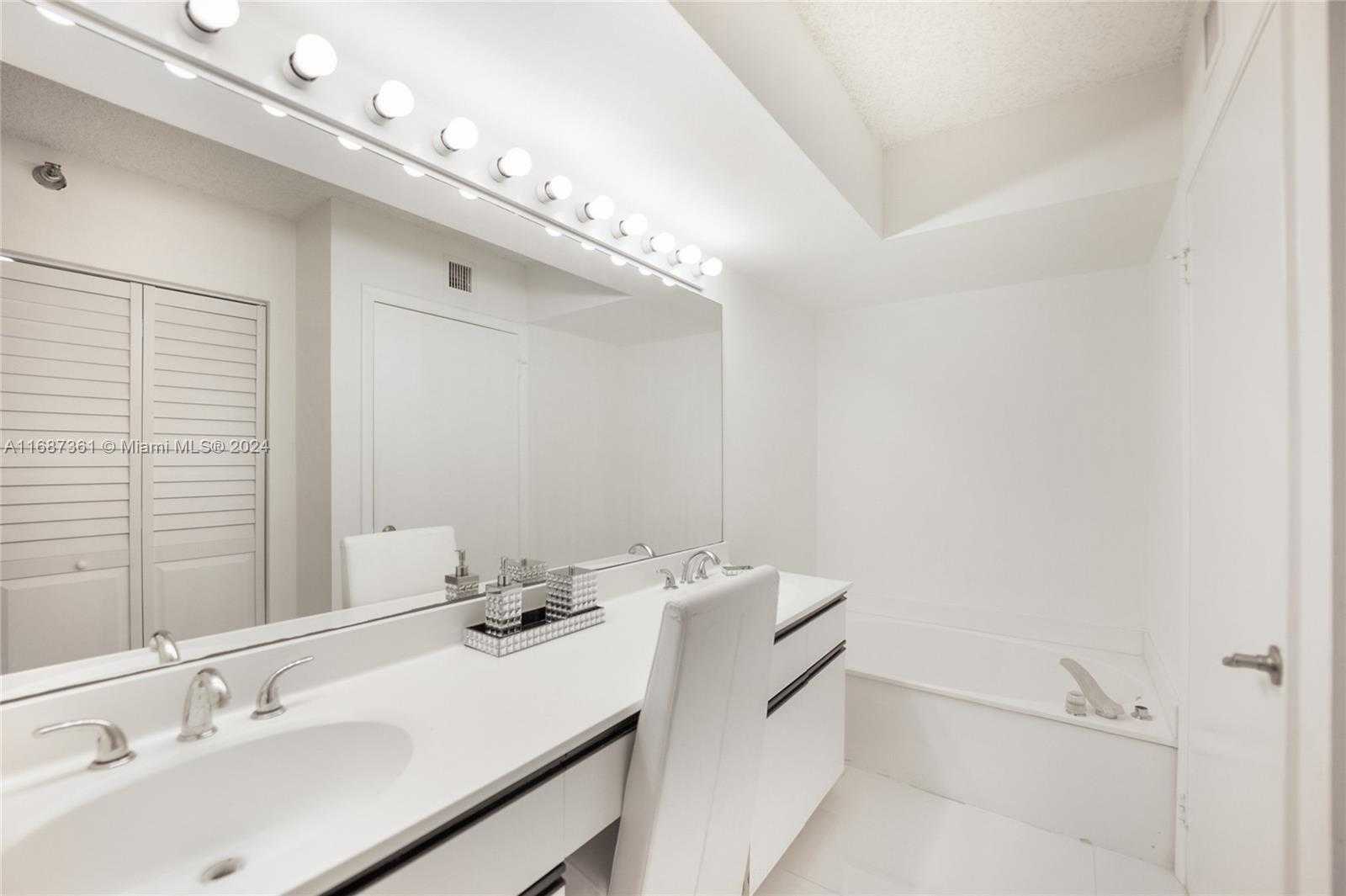 Small Image of 3400 NORTH EAST 192ND ST #303, Aventura Number 10