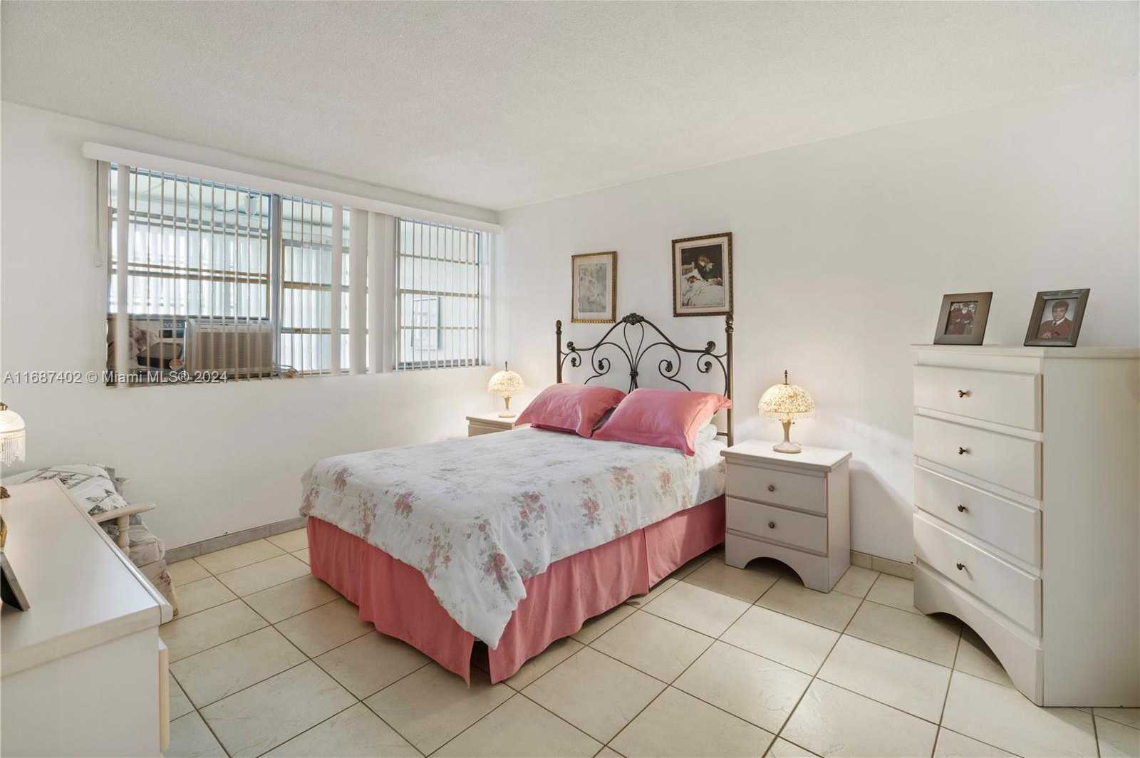Small Image of 1333 EAST HALLANDALE BEACH BLVD #409, Hallandale Beach Number 10