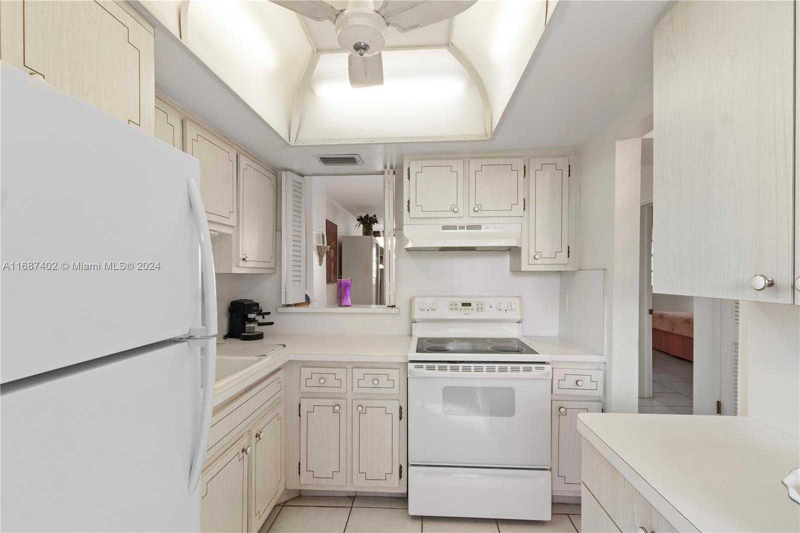 Small Image of 1333 EAST HALLANDALE BEACH BLVD #409, Hallandale Beach Number 18