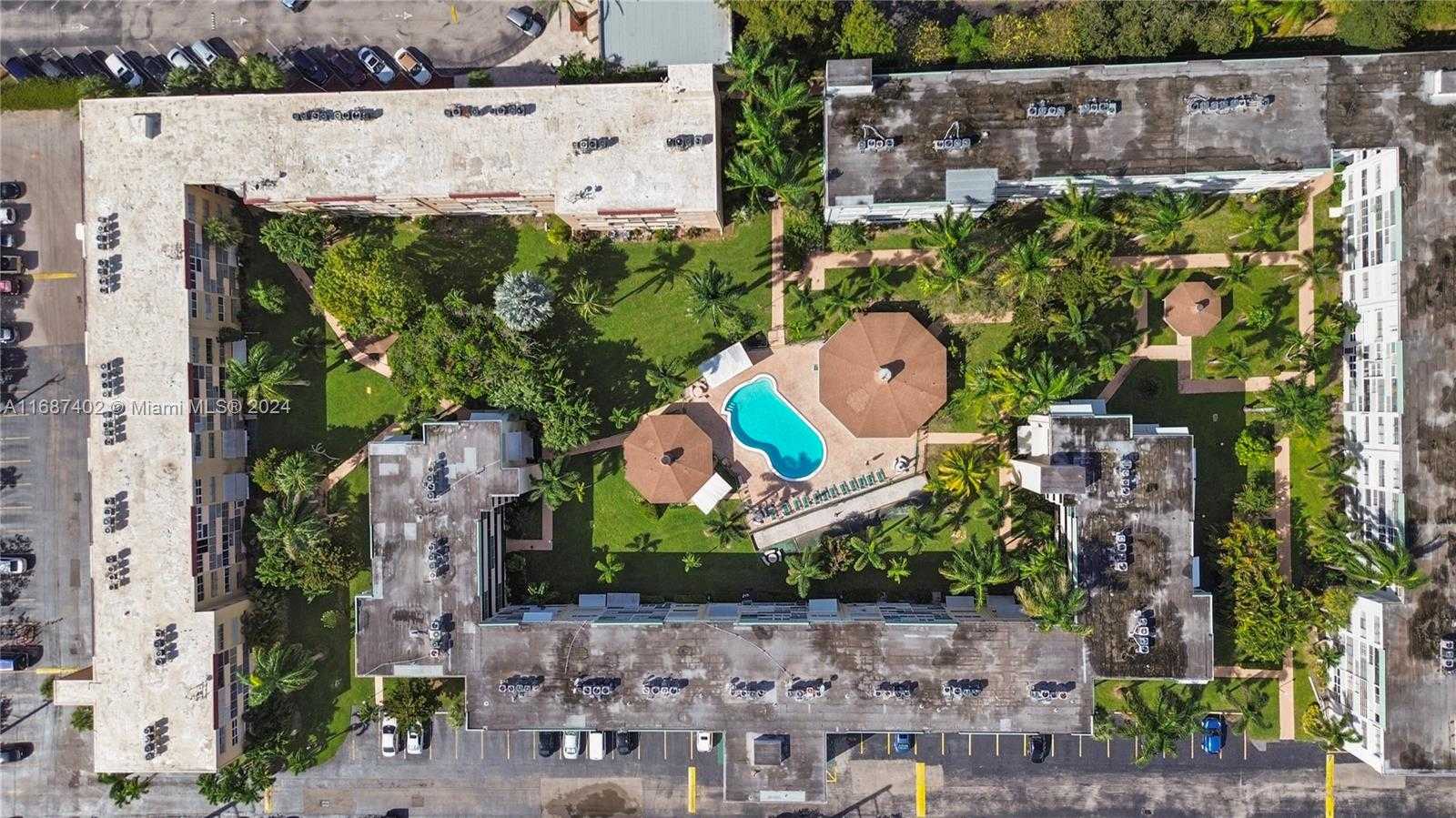 Small Image of 1333 EAST HALLANDALE BEACH BLVD #409, Hallandale Beach Number 4