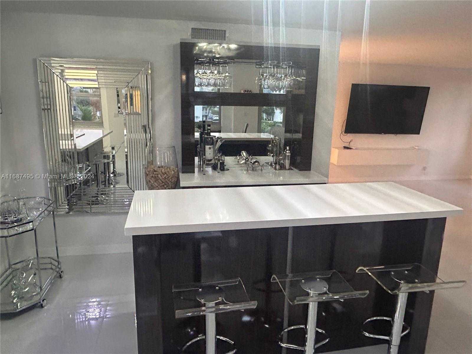 Small Image of 1920 SOUTH OCEAN DR #3A, Hallandale Beach Number 17