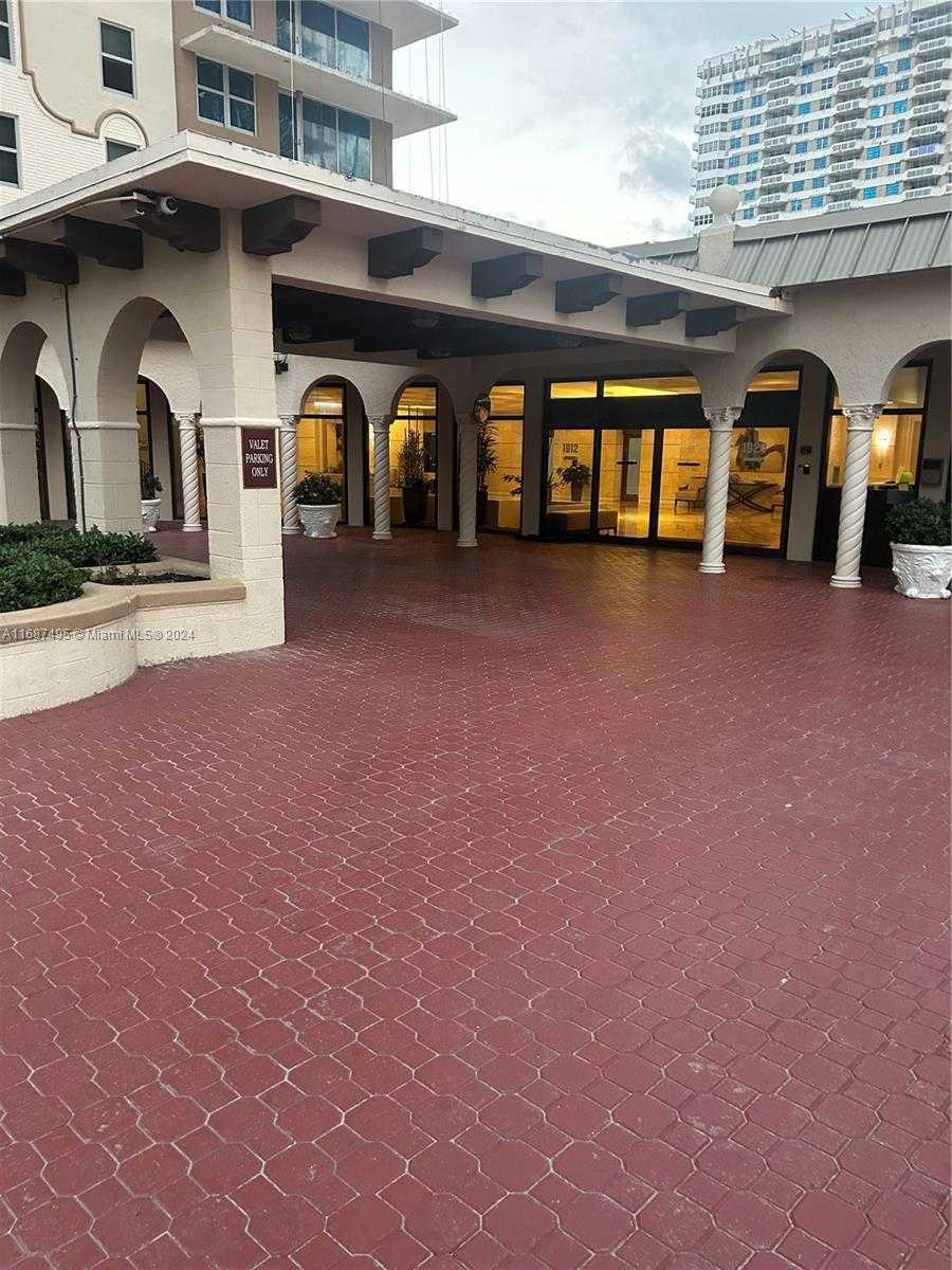 Small Image of 1920 SOUTH OCEAN DR #3A, Hallandale Beach Number 2
