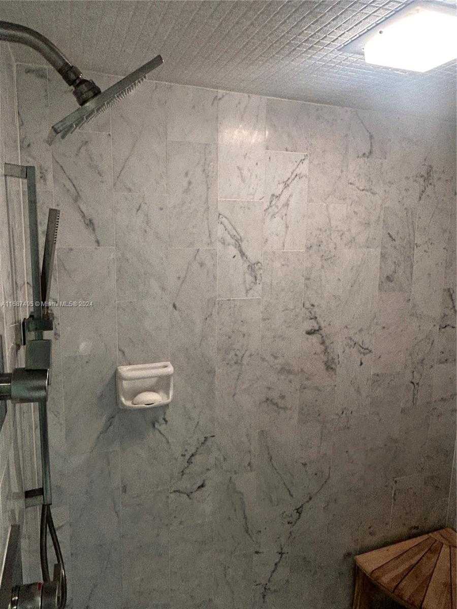 Small Image of 1920 SOUTH OCEAN DR #3A, Hallandale Beach Number 25