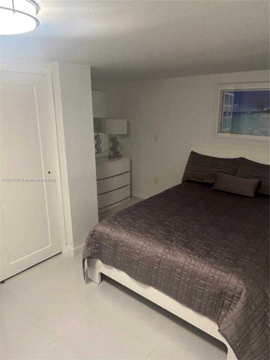 Small Image of 1920 SOUTH OCEAN DR #3A, Hallandale Beach Number 27