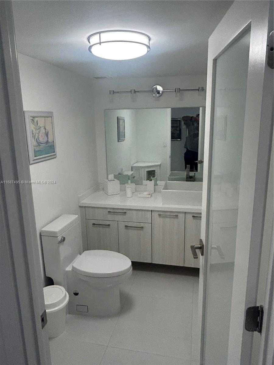 Small Image of 1920 SOUTH OCEAN DR #3A, Hallandale Beach Number 29