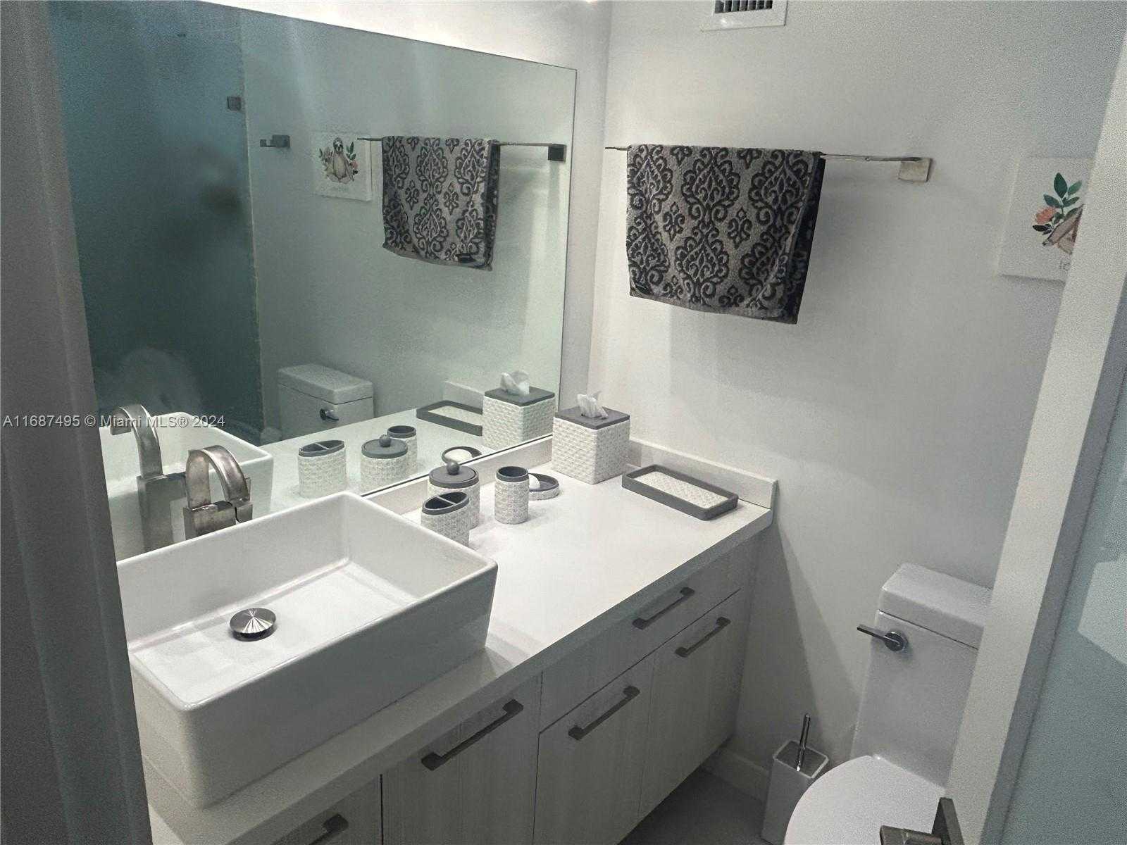 Small Image of 1920 SOUTH OCEAN DR #3A, Hallandale Beach Number 30