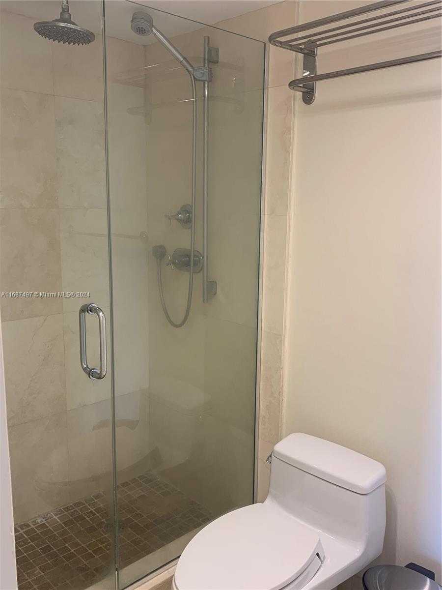 Small Image of 177 OCEAN LANE DR #512, Key Biscayne Number 16