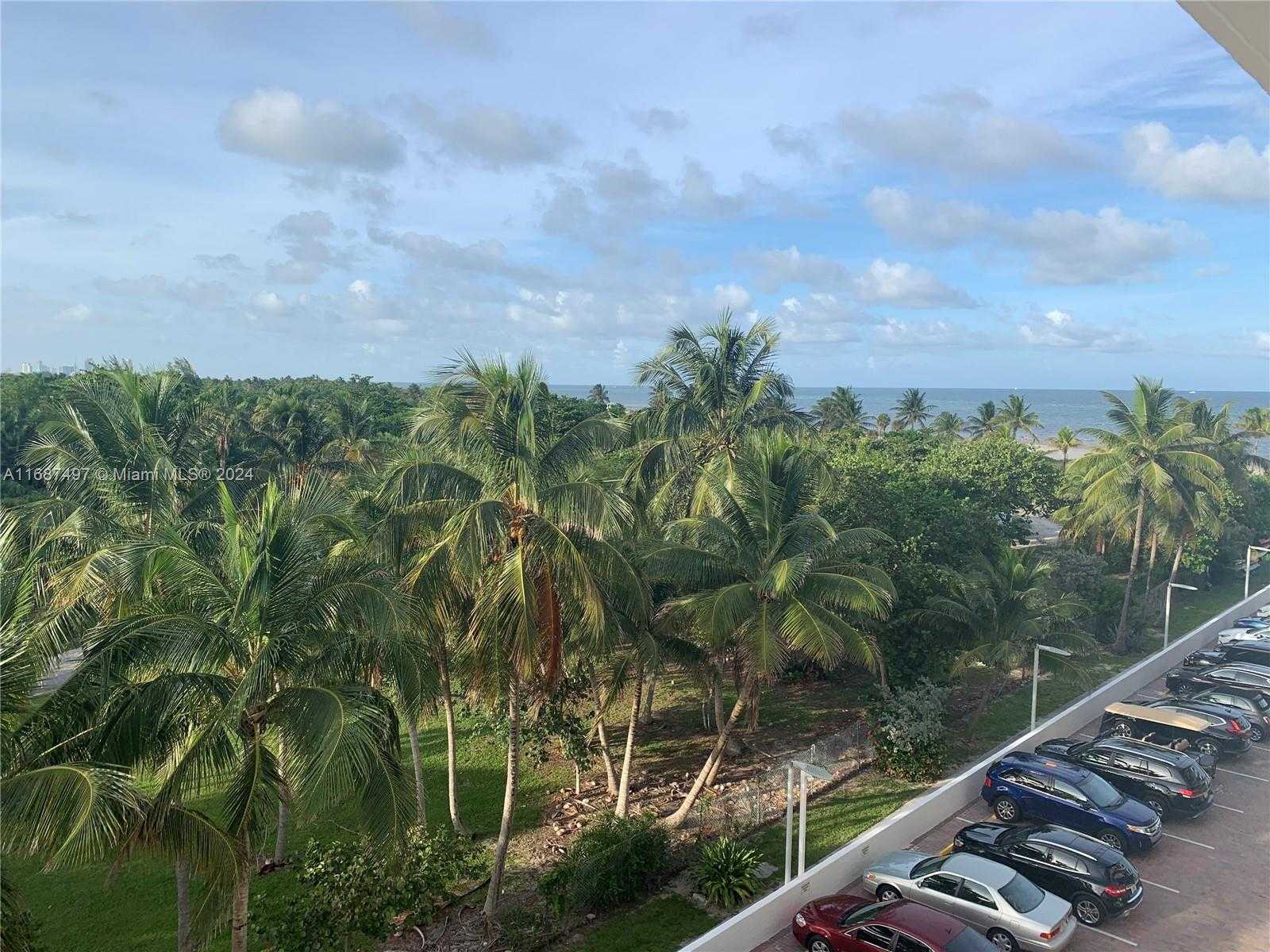 Small Image of 177 OCEAN LANE DR #512, Key Biscayne Number 26