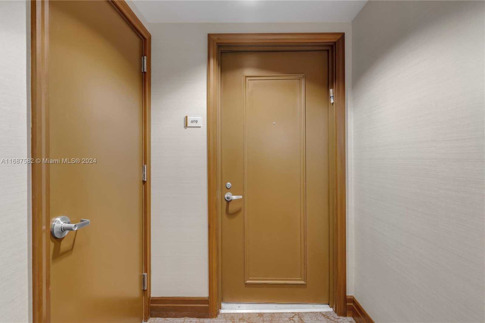 Small Image of 1060 BRICKELL AVE #409, Miami Number 15