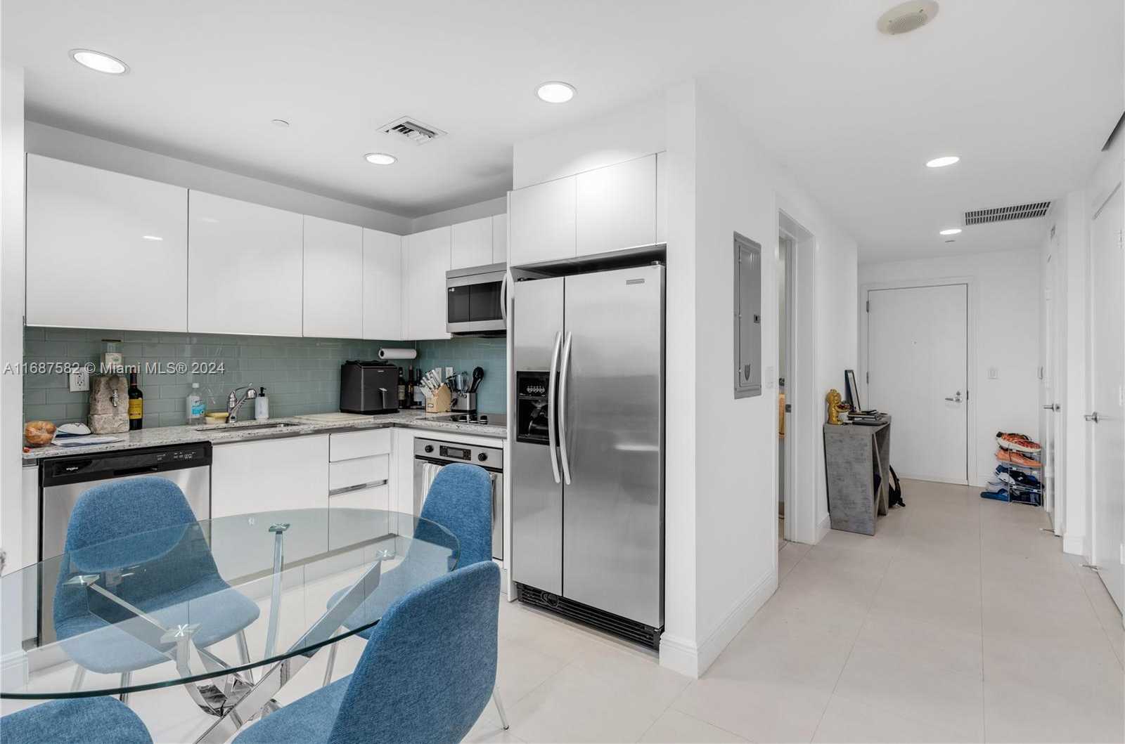 Small Image of 1060 BRICKELL AVE #409, Miami Number 7