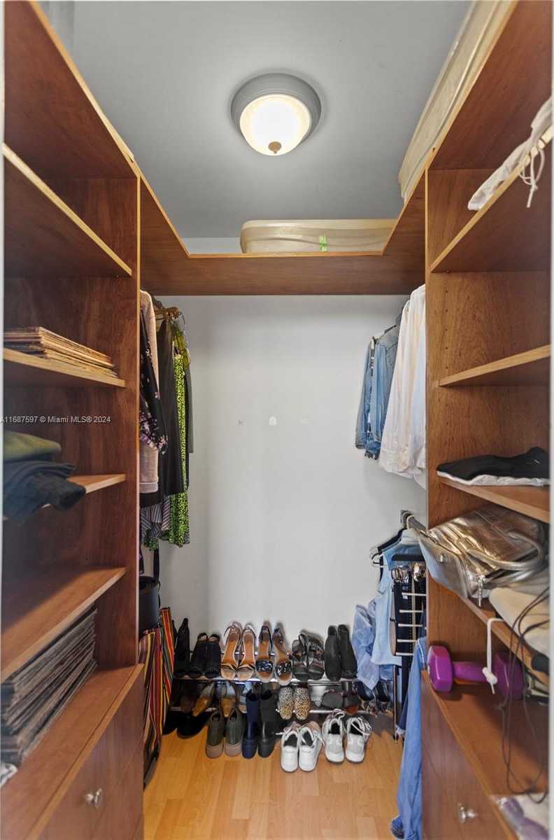 Small Image of 1625 SOUTH EAST 10TH AVE #905, Fort Lauderdale Number 34