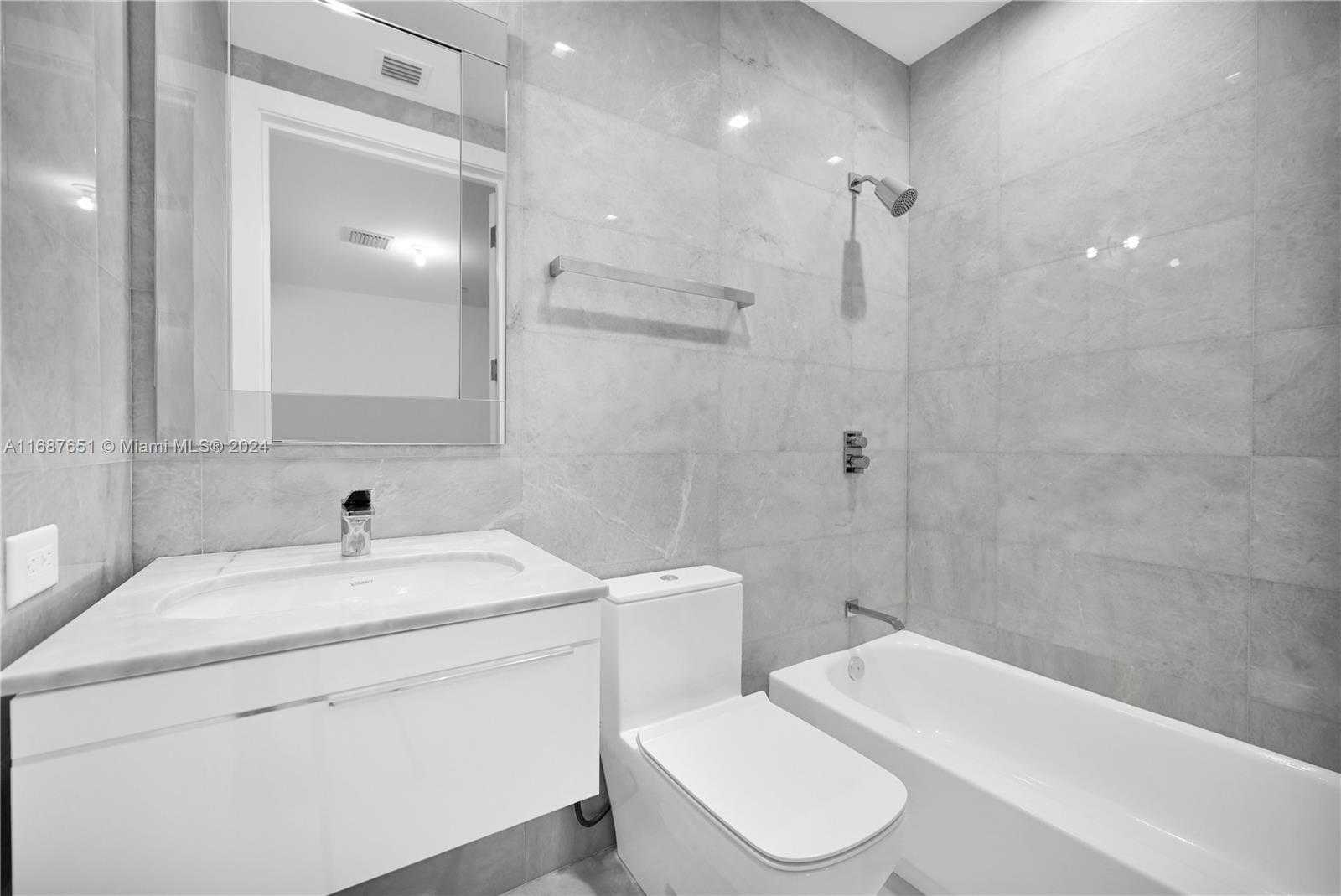 Small Image of 18501 COLLINS AVE #4003/04, Sunny Isles Beach Number 24