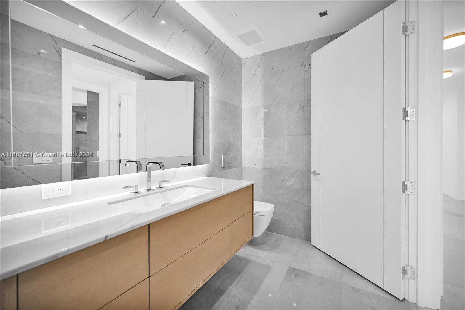 Small Image of 18501 COLLINS AVE #4003/04, Sunny Isles Beach Number 30