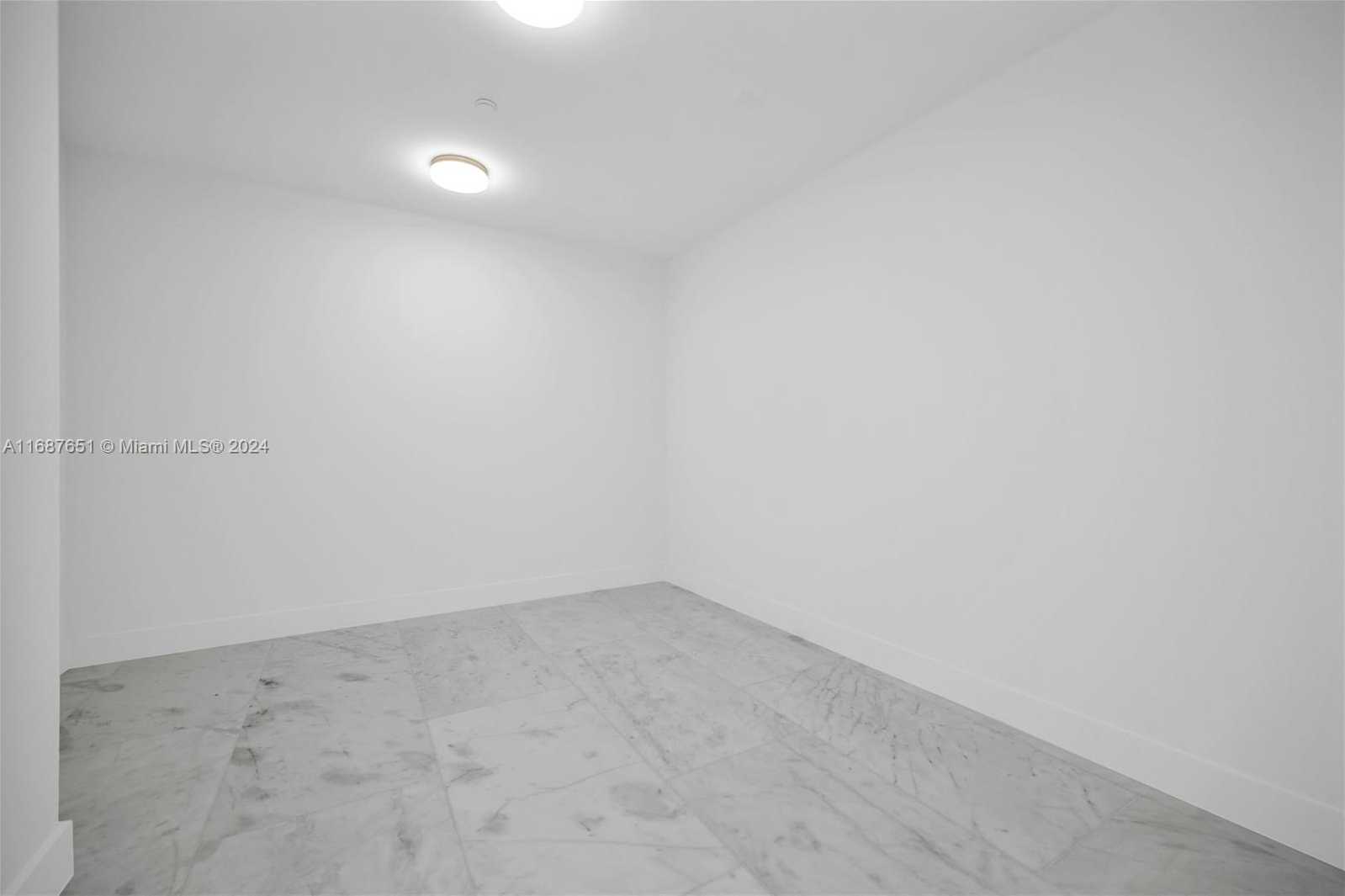 Small Image of 18501 COLLINS AVE #4003/04, Sunny Isles Beach Number 31