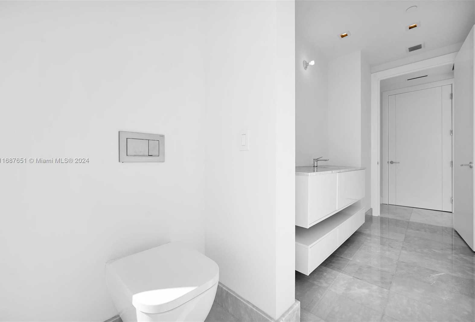Small Image of 18501 COLLINS AVE #4003/04, Sunny Isles Beach Number 45