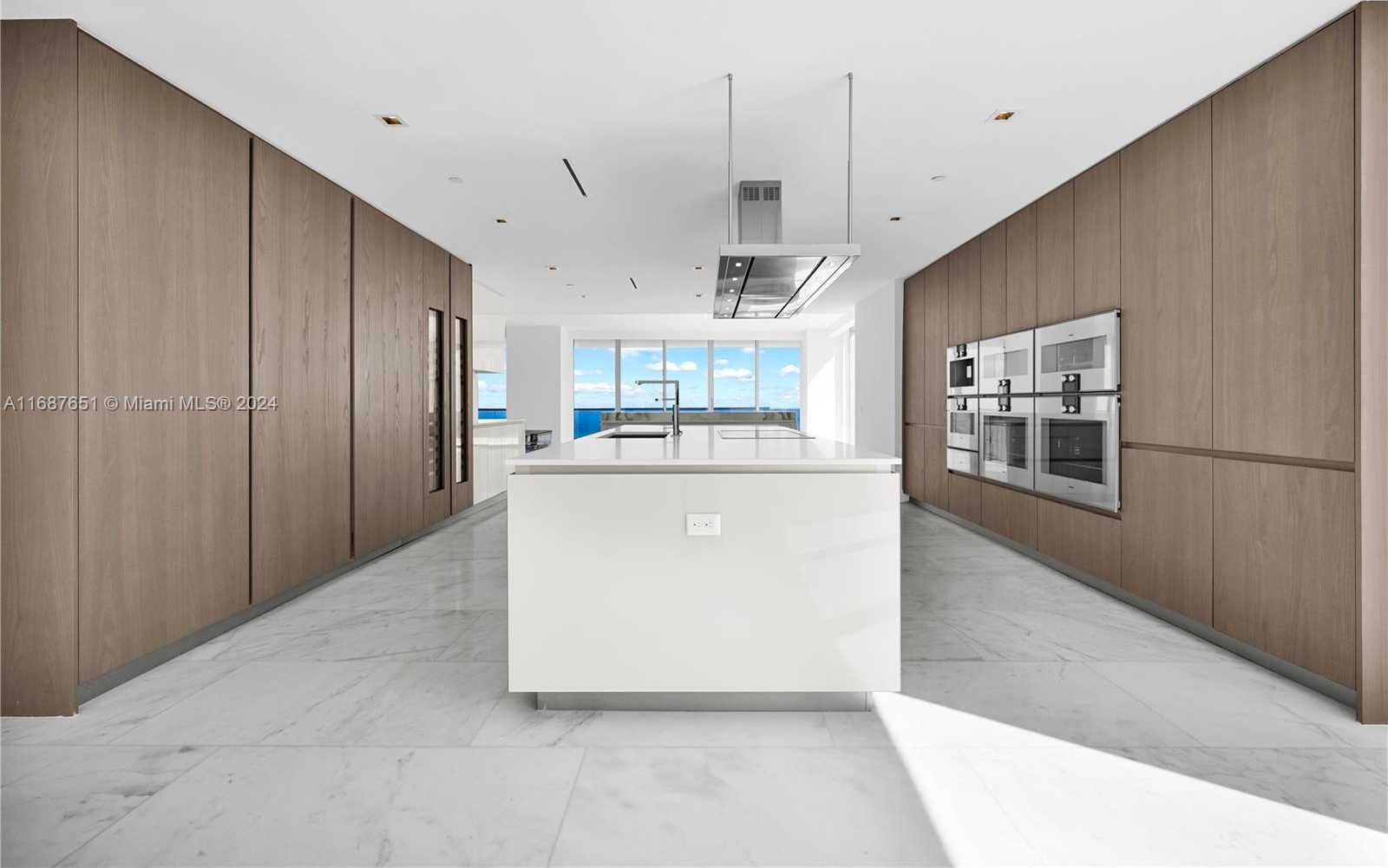 Small Image of 18501 COLLINS AVE #4003/04, Sunny Isles Beach Number 5