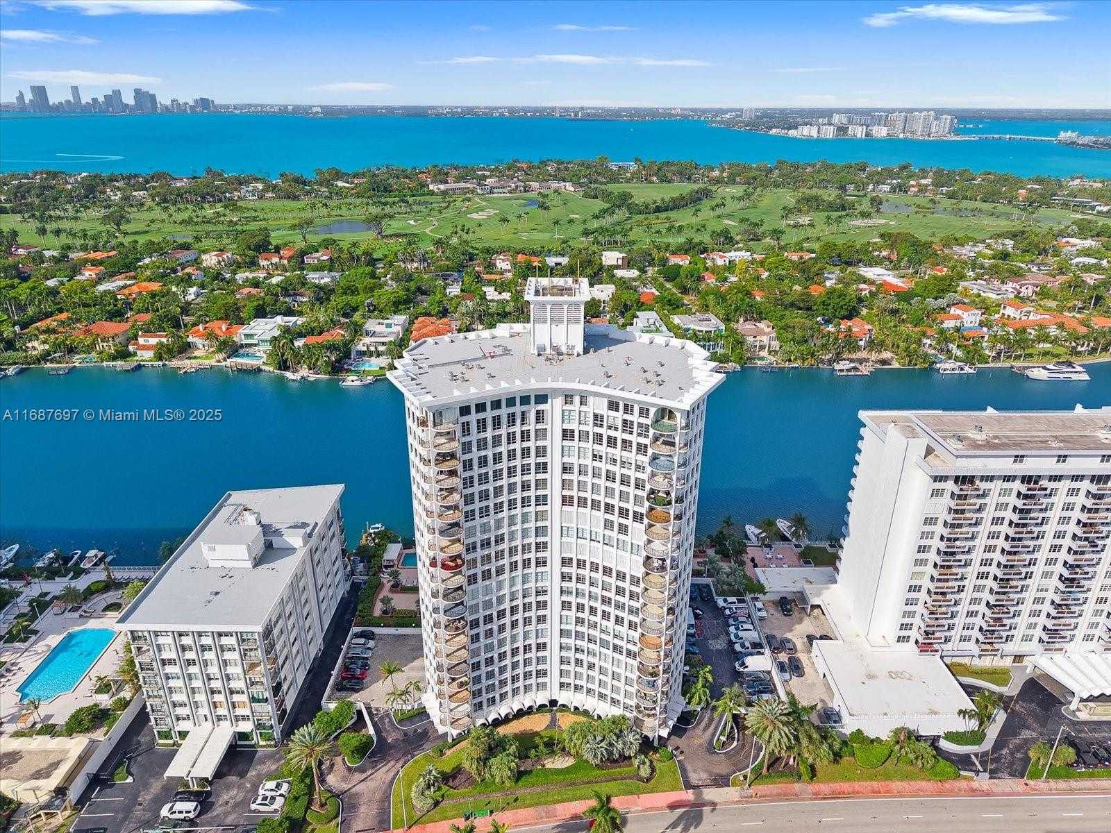 Small Image of 5660 EAST COLLINS AVE #5E, Miami Beach Number 17