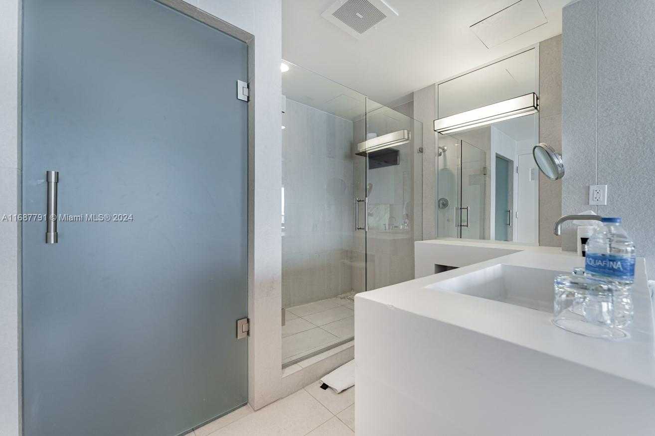 Small Image of 3101 BAYSHORE DR #803, Fort Lauderdale Number 13